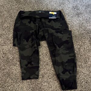 Old Navy Camo Active Leggings - Black/Olive